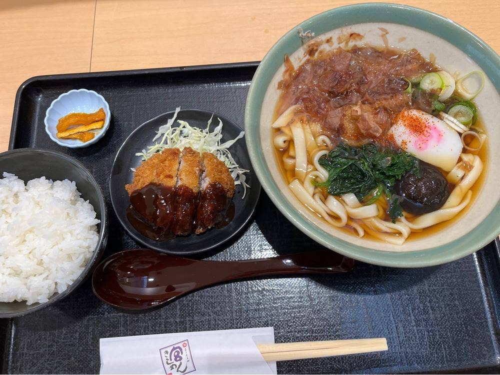 宮きしめん 御在所SA店