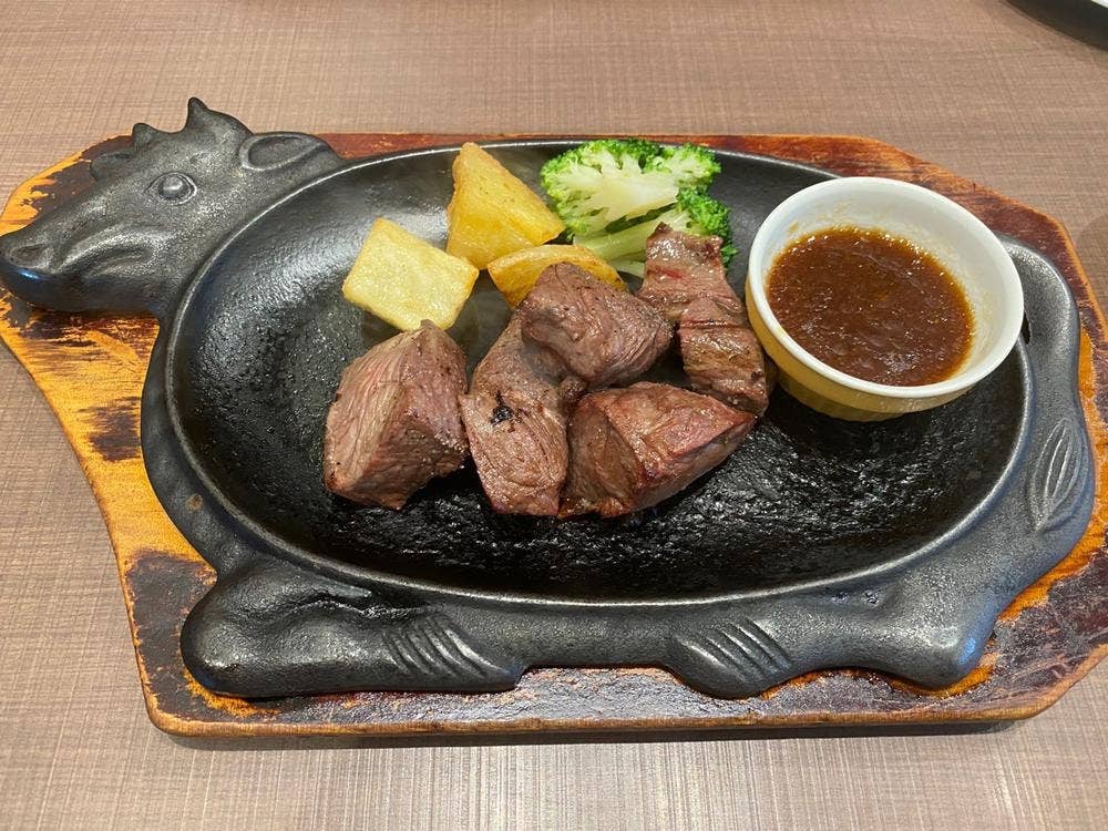 フォルクス 名島店