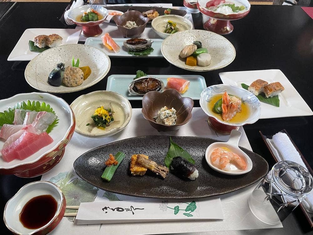山野草料理 花門