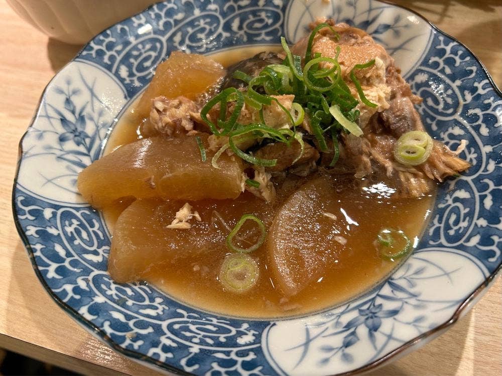 牡蠣とワイン立喰い すしまる