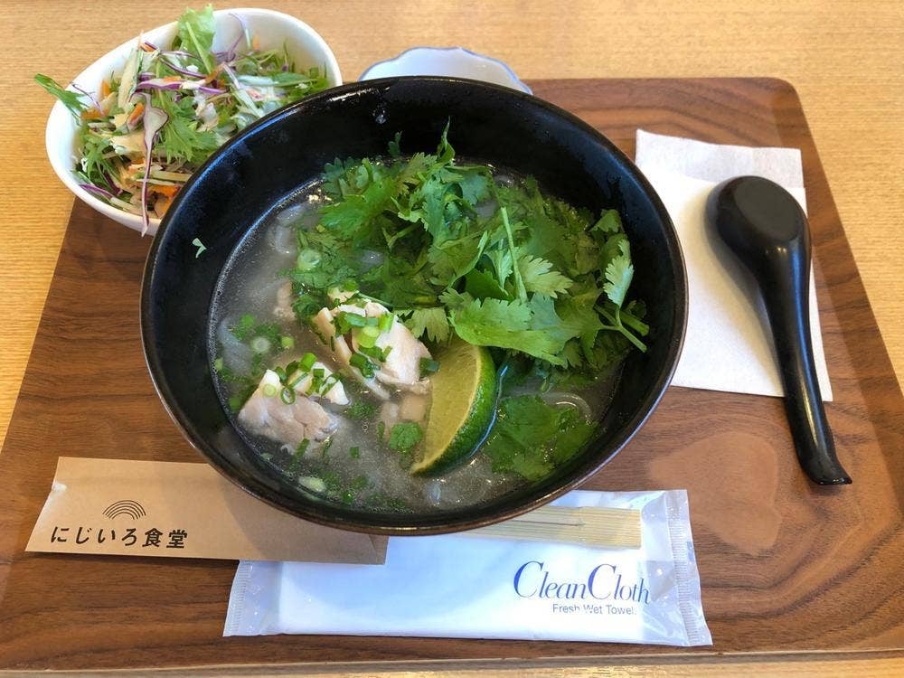 にじいろ食堂