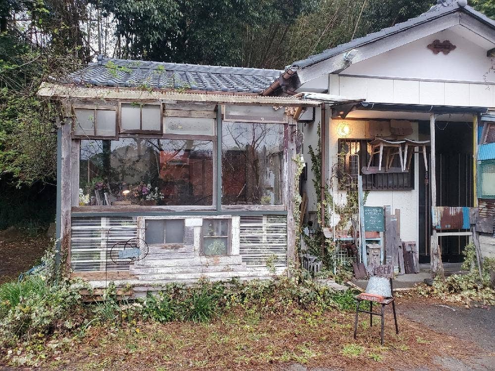 藁珈琲洞