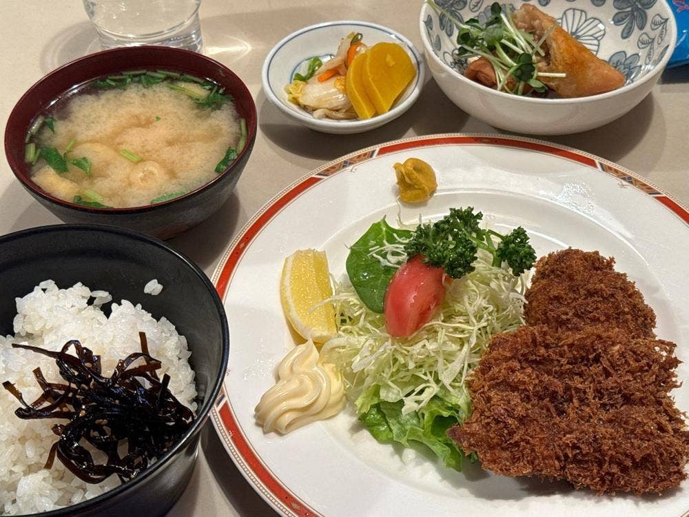 洋食ハチロー