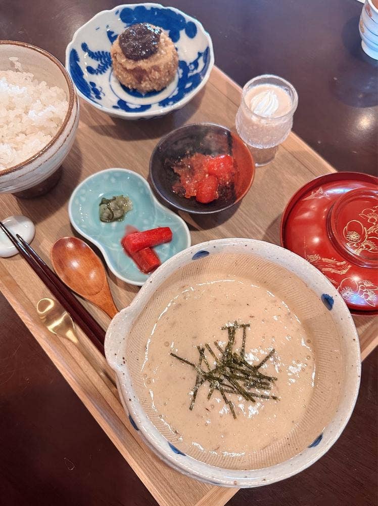 麦とろとカフェ らいちょう