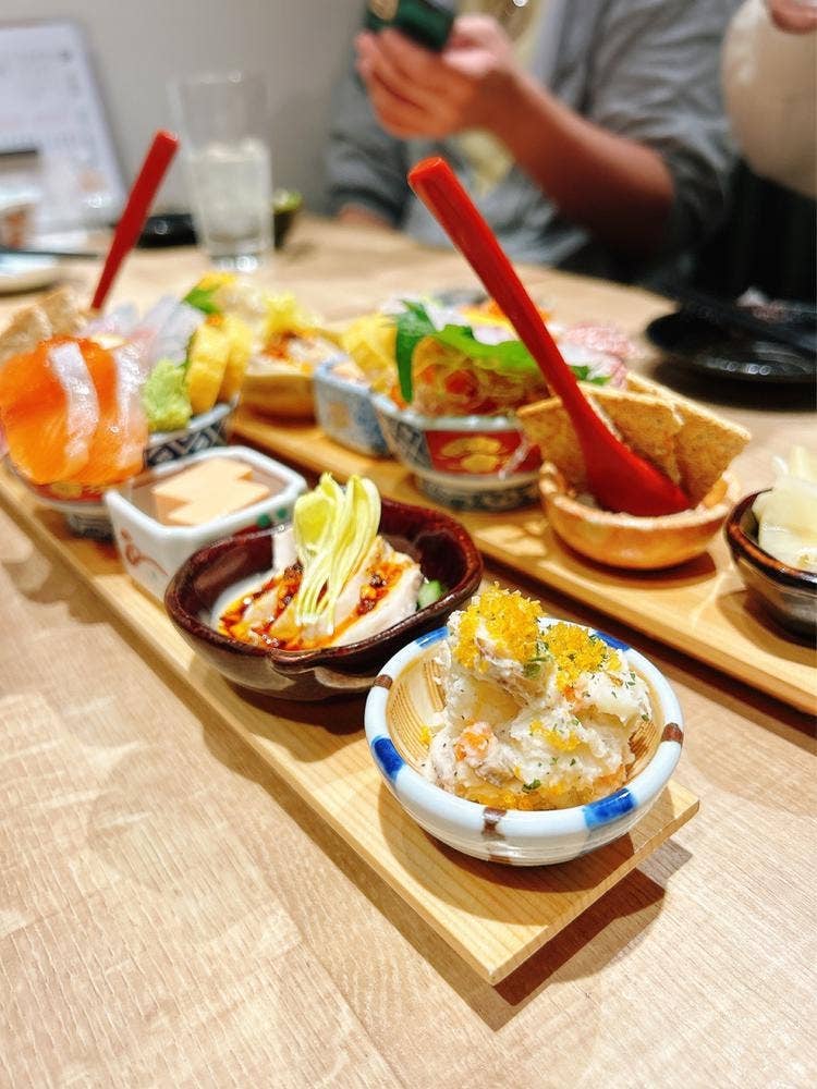 魚と肉の創作酒場 あどはだり