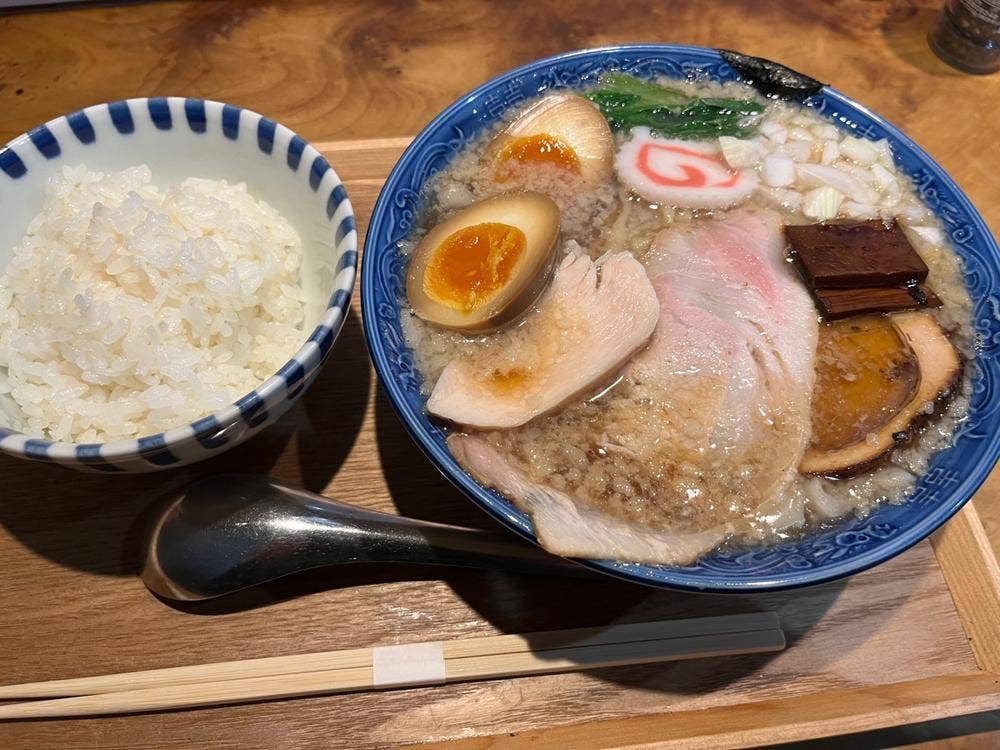 ねいろ屋 空港通り店