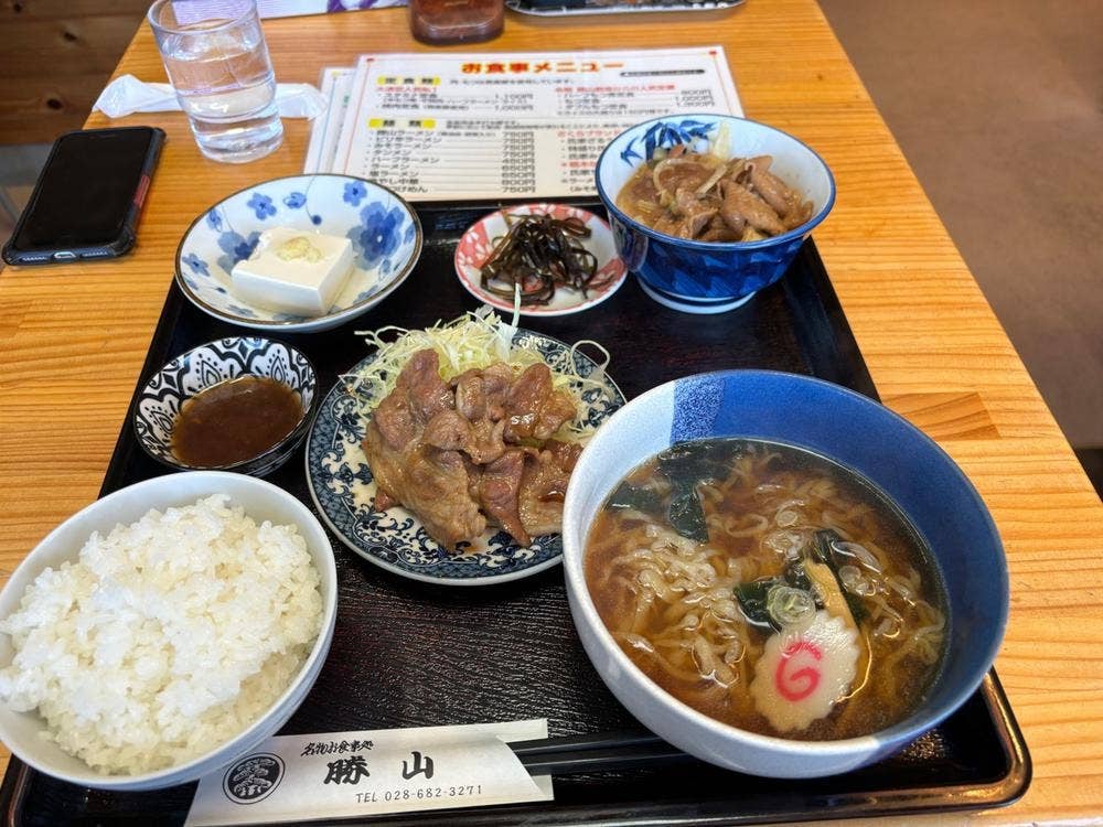 勝山食堂