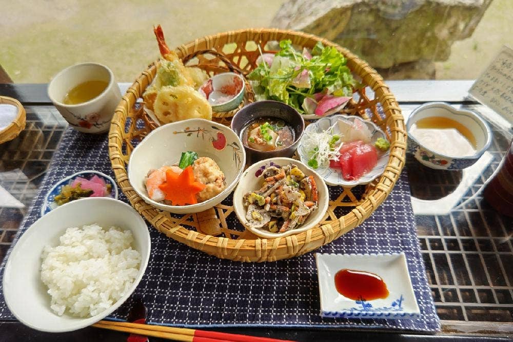 梅里