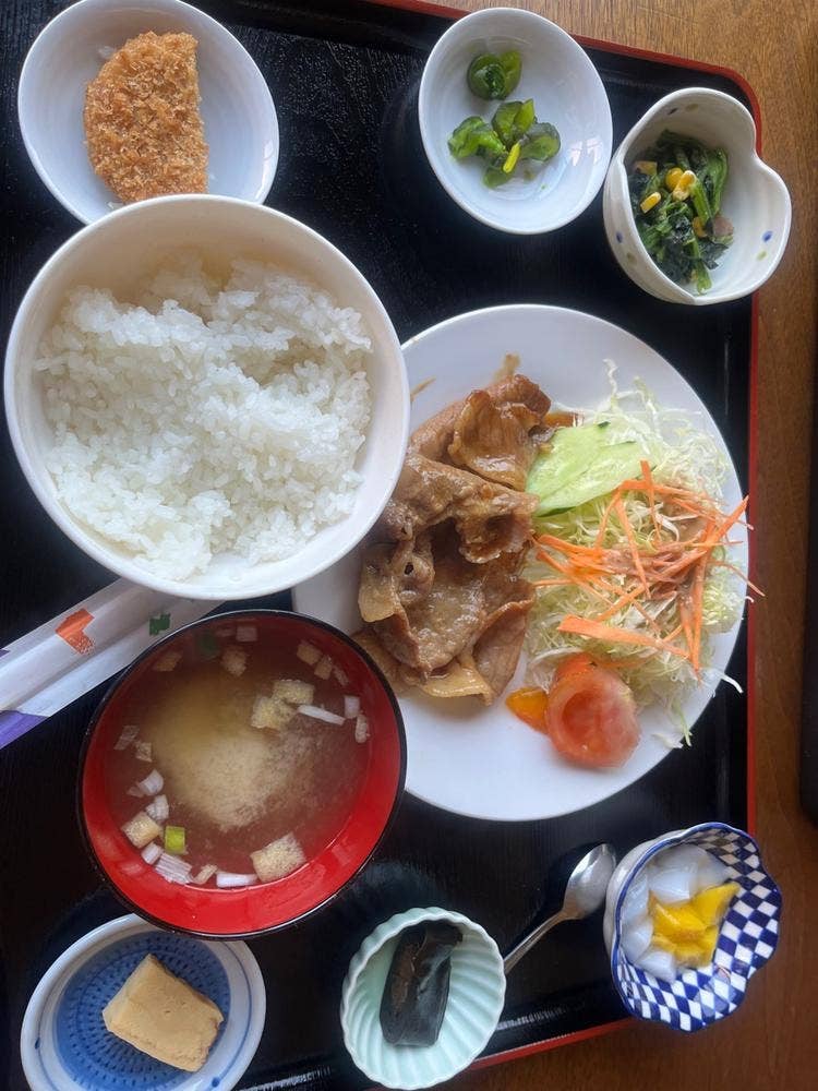 定食 はらいっぱい