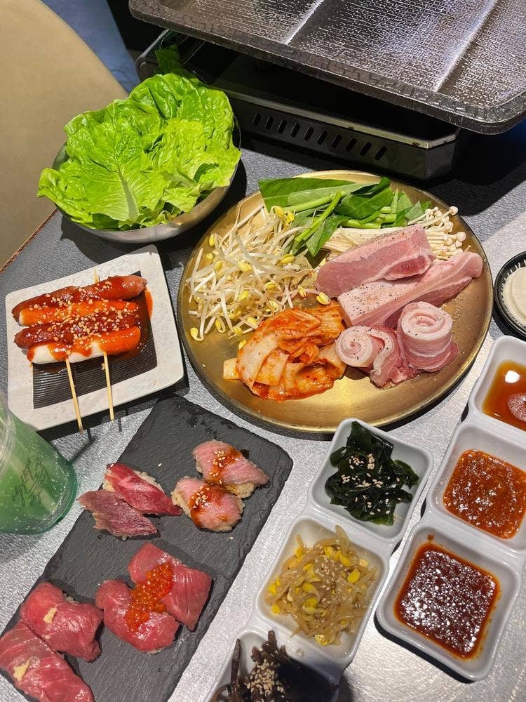 韓国料理×サムギョプサル×野菜巻き串 ウメダニューウェーブ