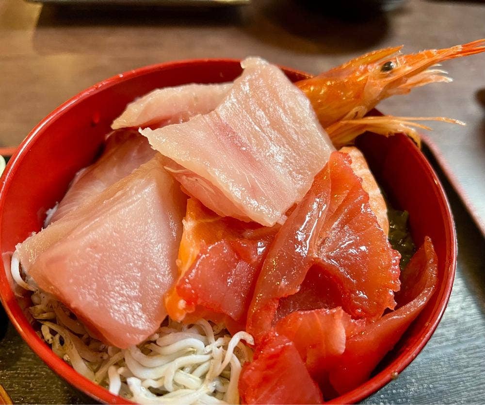 三陸海鮮料理 たからや食堂