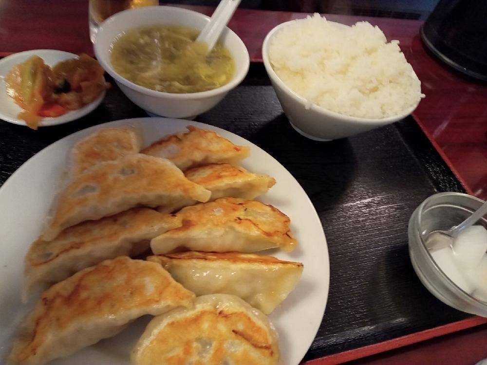 餃子の屋台