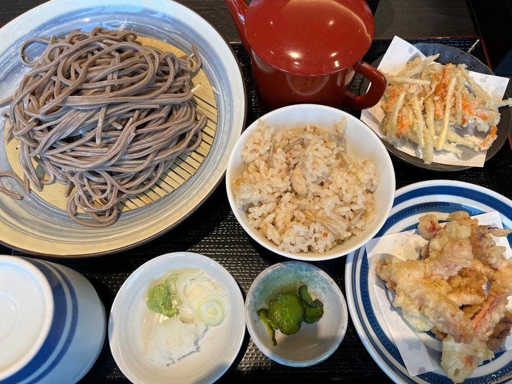 山形蕎麦 やま久 六丁の目店