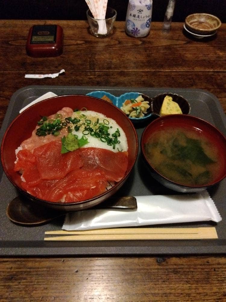 まぐろ居酒屋 定禅寺へそのを