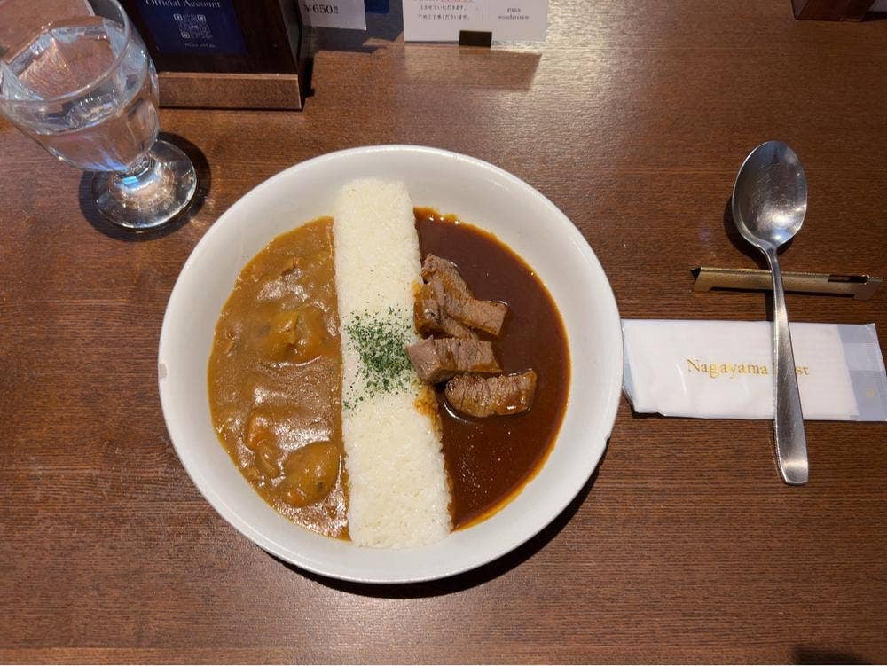 和洋折衷喫茶 ナガヤマレスト