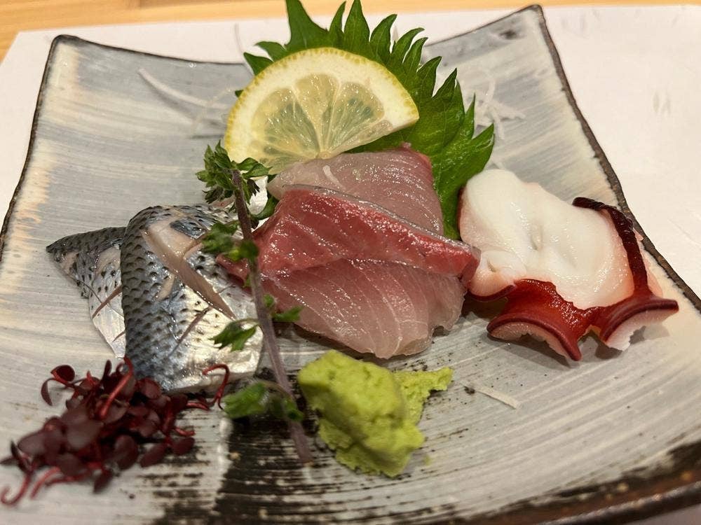鮨はくと