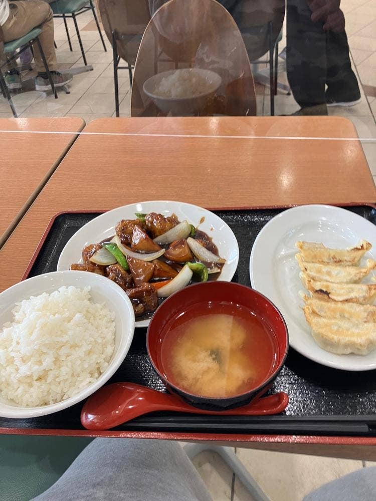 金乃すず・桃郷