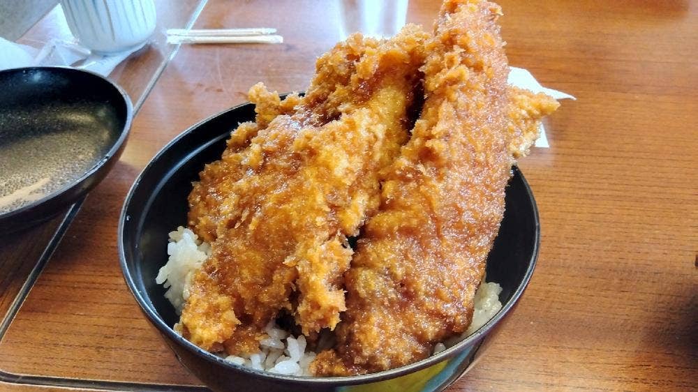 鳥忠食堂