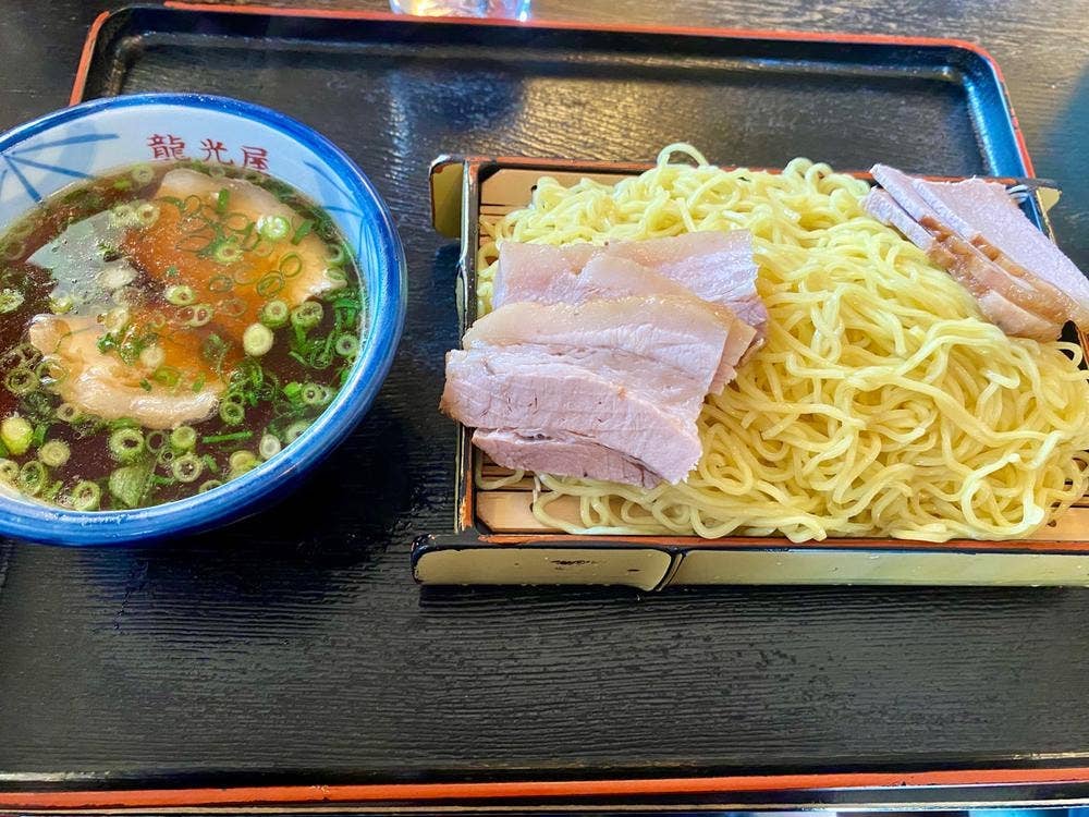 龍光屋