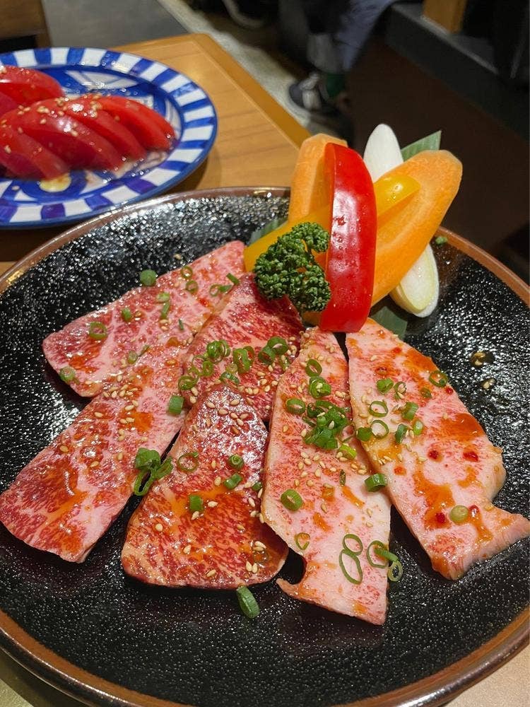 焼肉居酒屋 とんとん