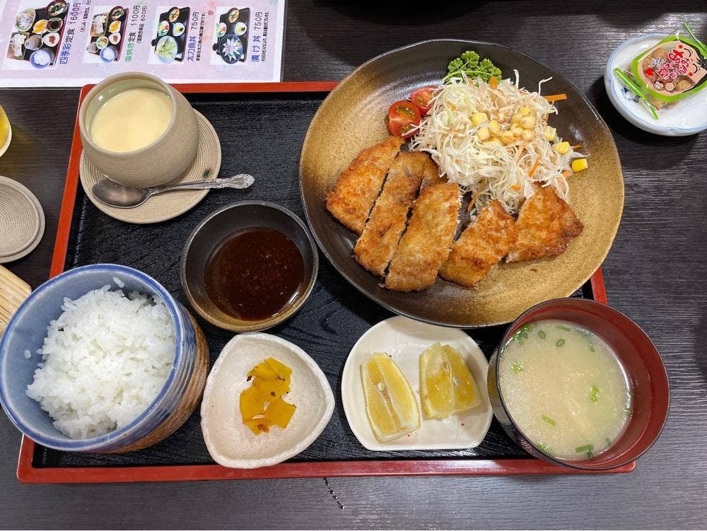つなぎ温泉 四季彩 レストラン