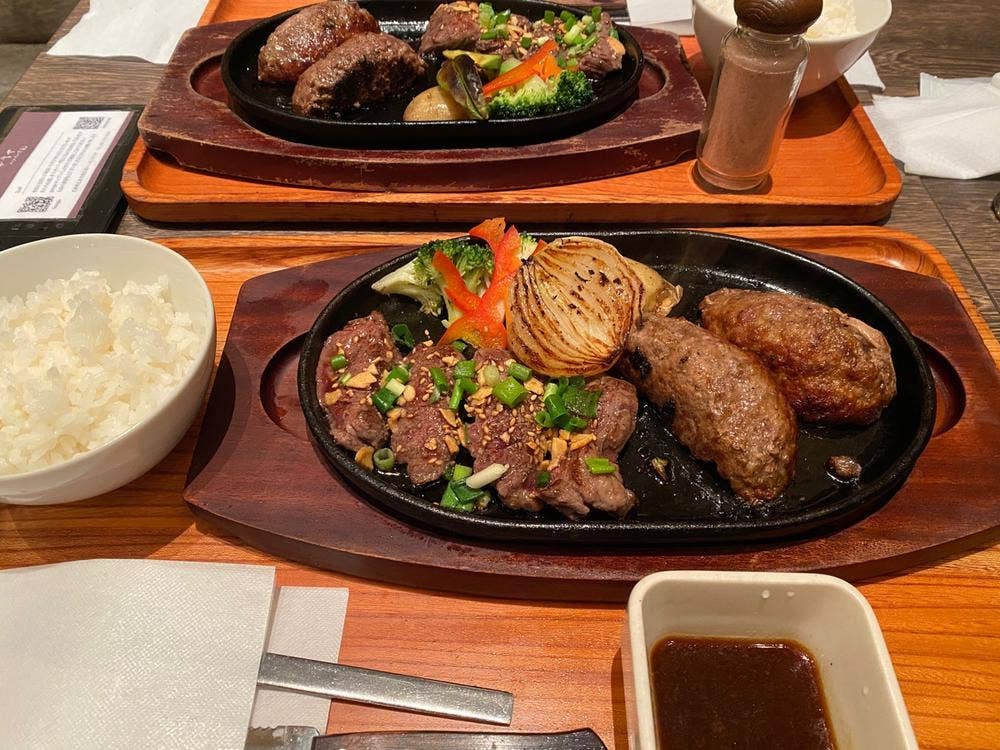 いしがまやハンバーグ 広島LECT店