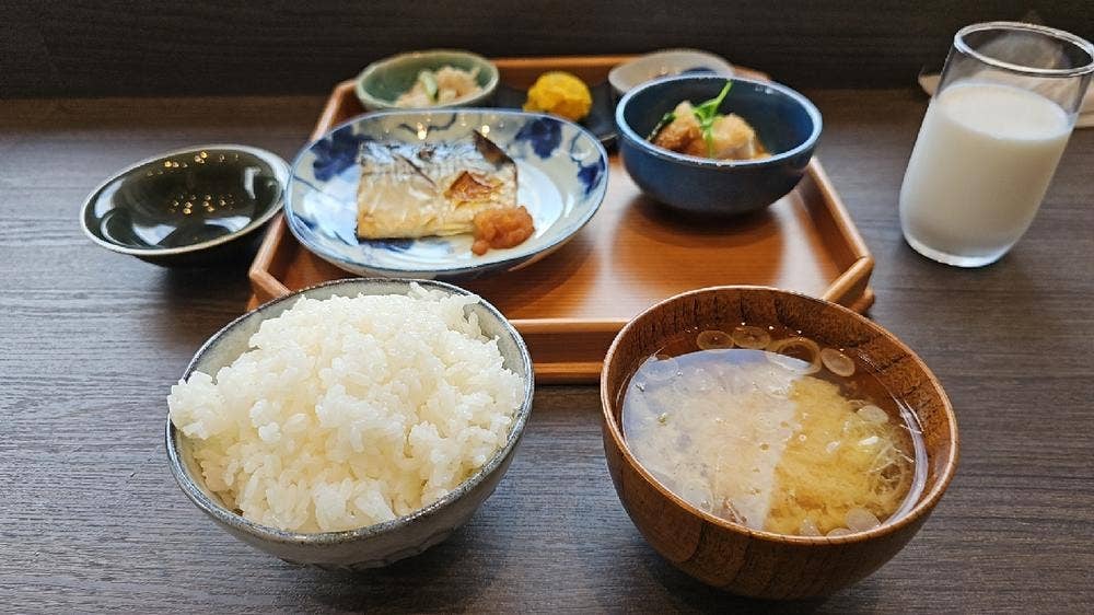 日本料理 ろくさん