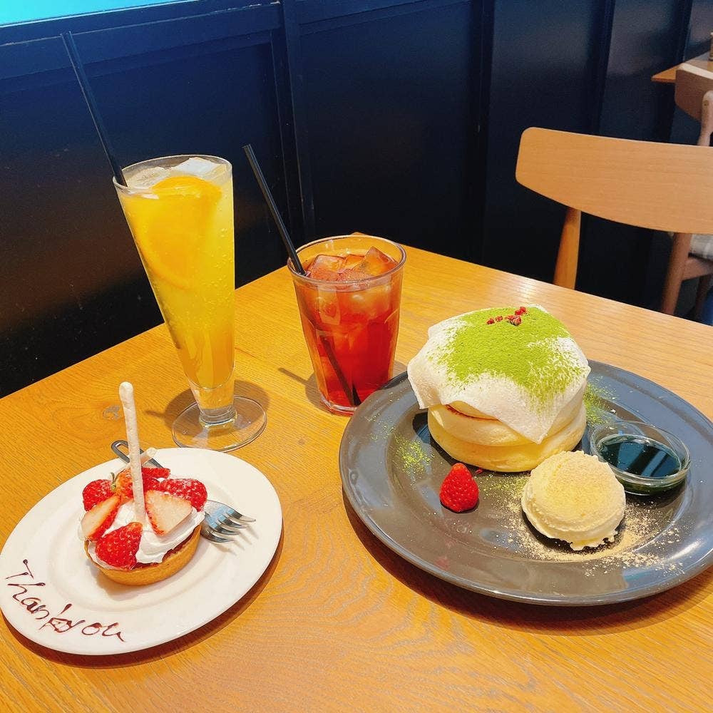 Lion CAFE