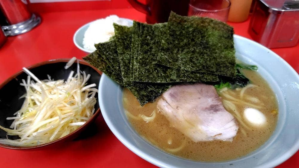ラーメン 壱六家 上大岡店