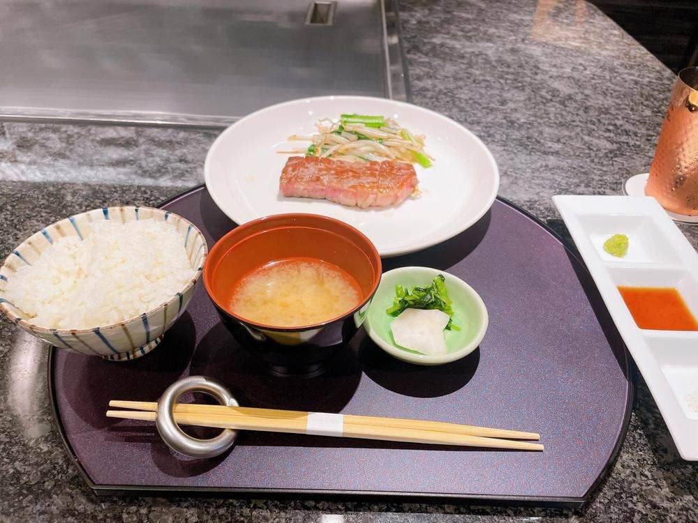 鉄板焼き すき焼き しゃぶしゃぶ いちふじ