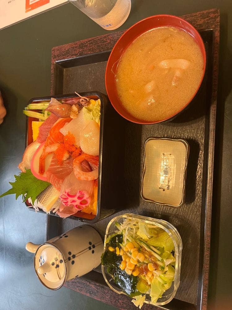 季節料理 鮨和