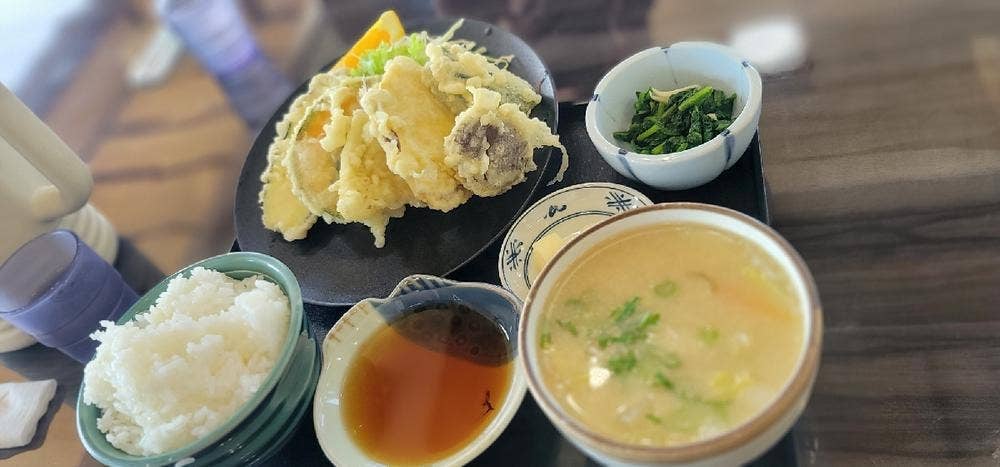 さんきち食堂