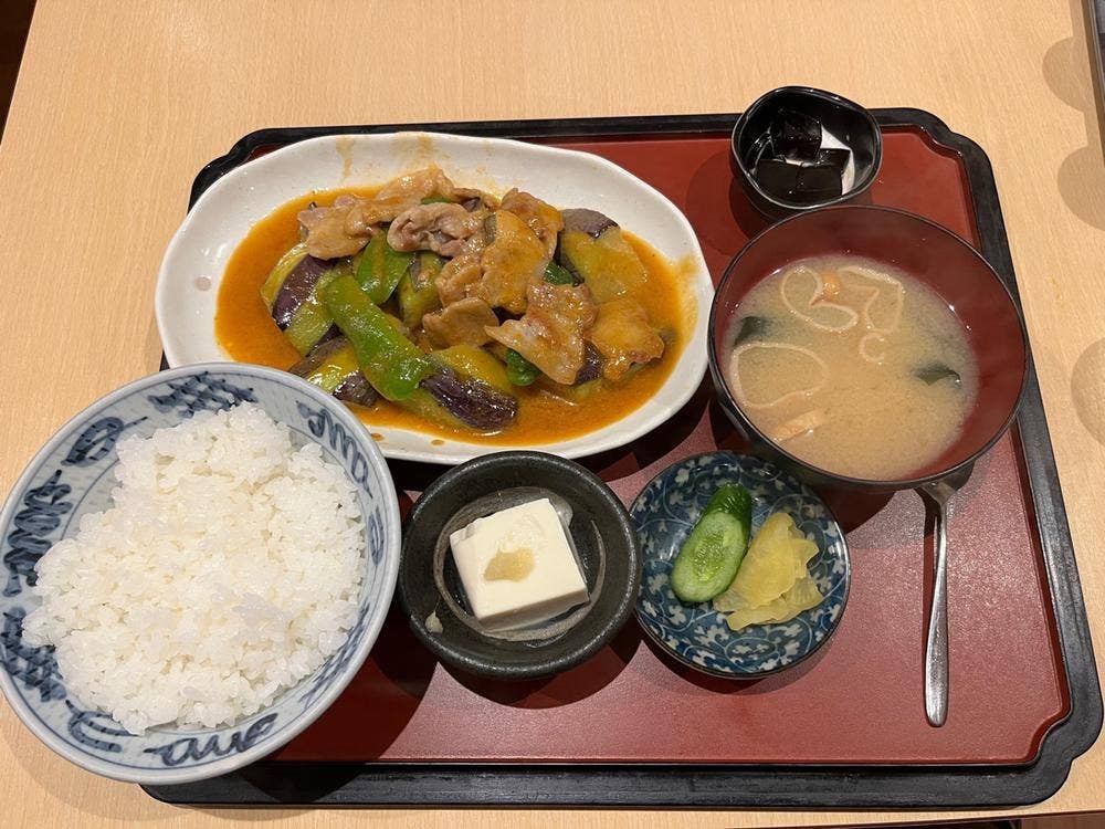 豊美食堂