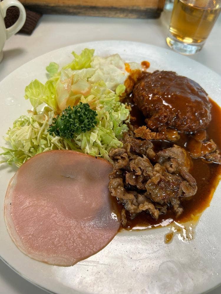 レストラン 利樹