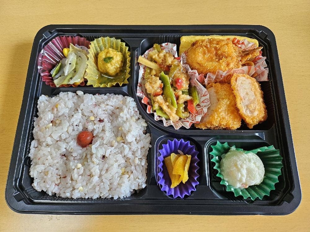 お弁当のサスケ