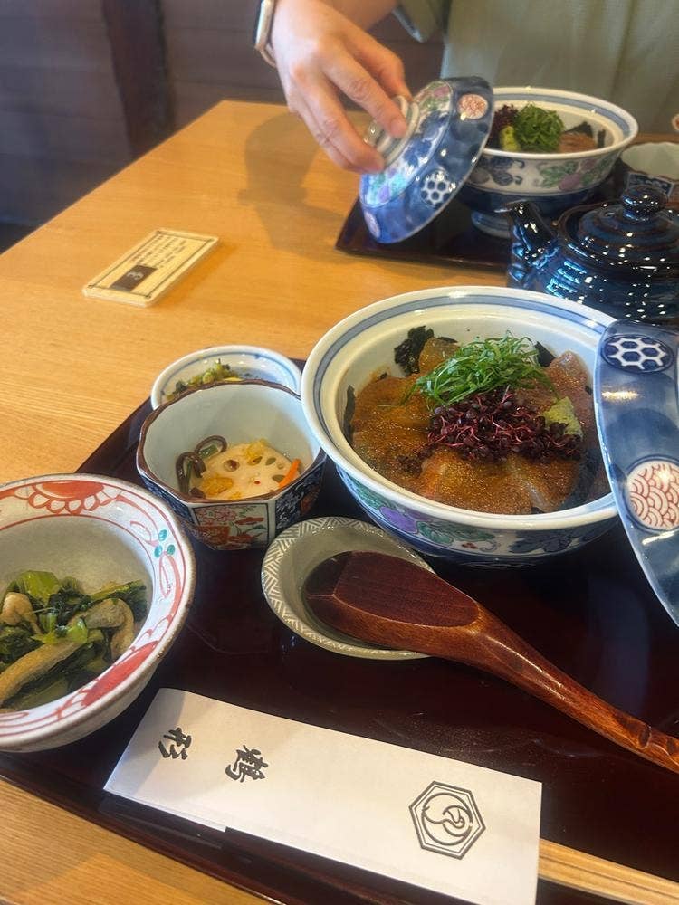 お食事処 鶴形