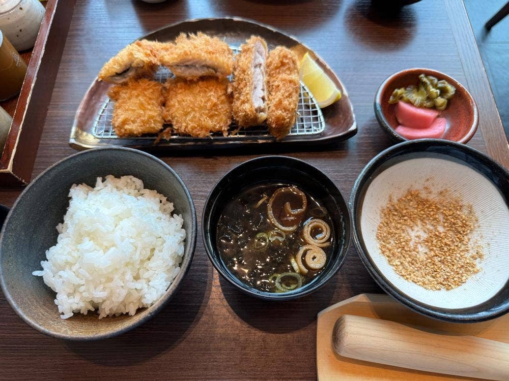 金華豚料理 平田牧場 極 KITTE丸の内店