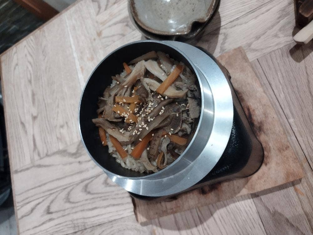 お山の食堂 たんとくわっさい
