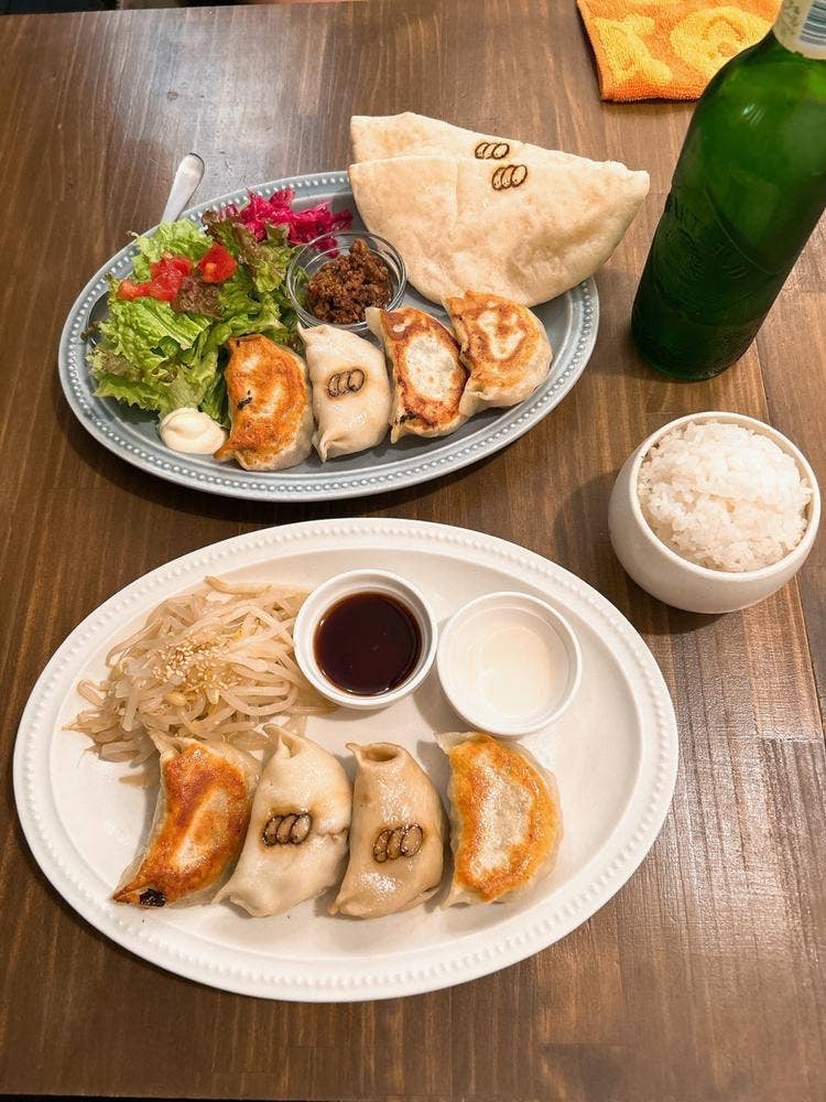 FIL# -gyoza and coffee-