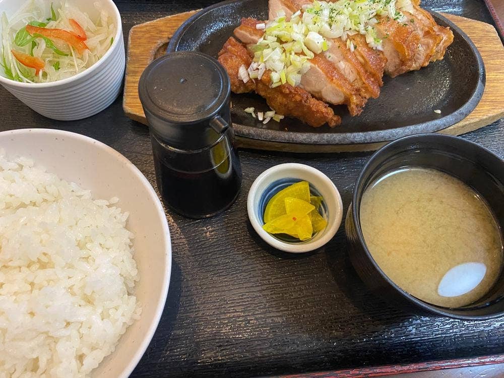 カフェレストランかど