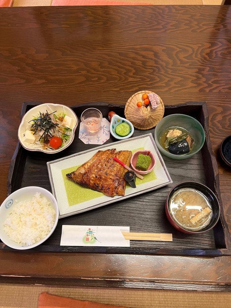 四季のおもてなし 兼八