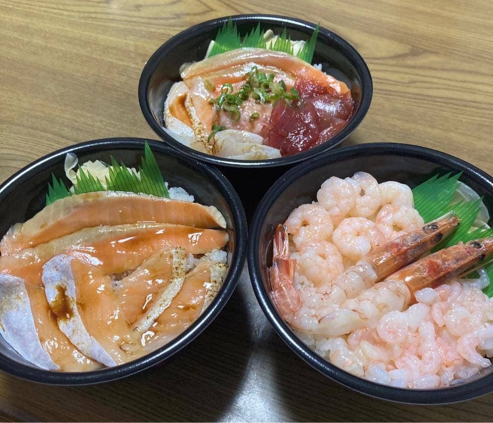 魚丼 ぬく森通り店