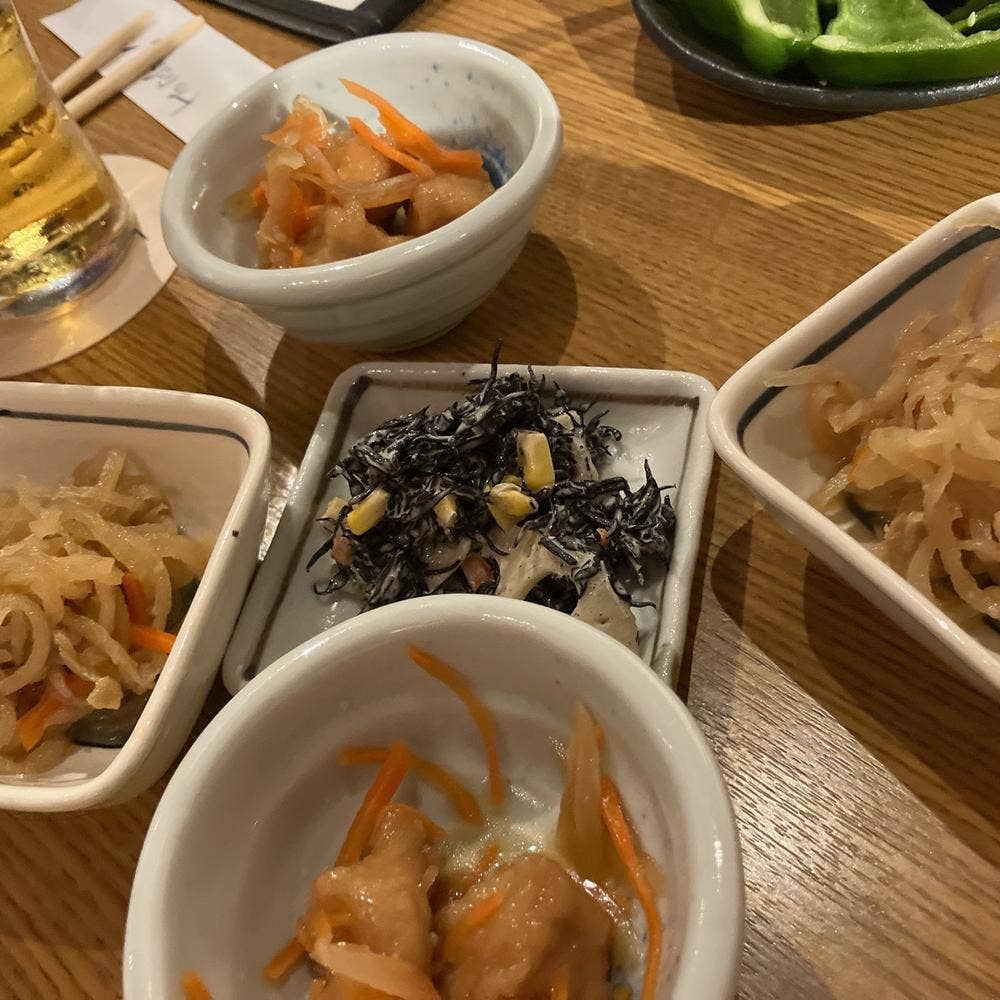 酒とワインと料理 ホリデー食堂