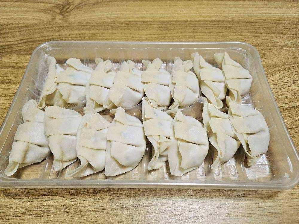 黒田越中餃子研究所
