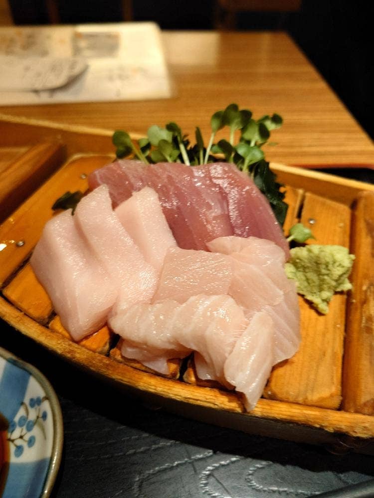 まぐろ食堂 まりん