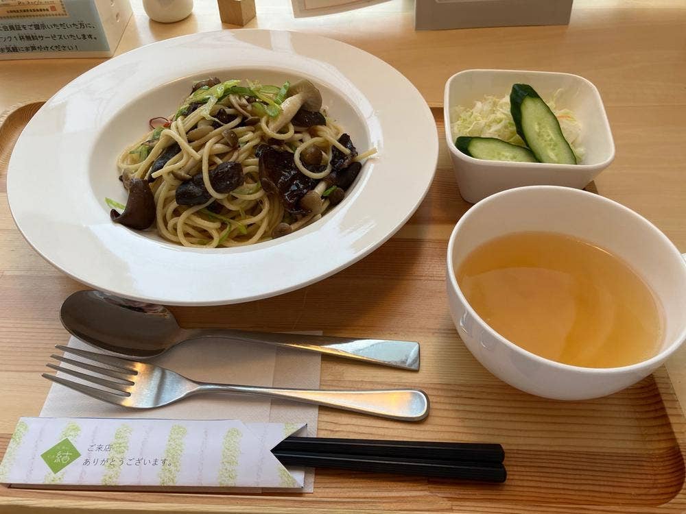 食事処 結