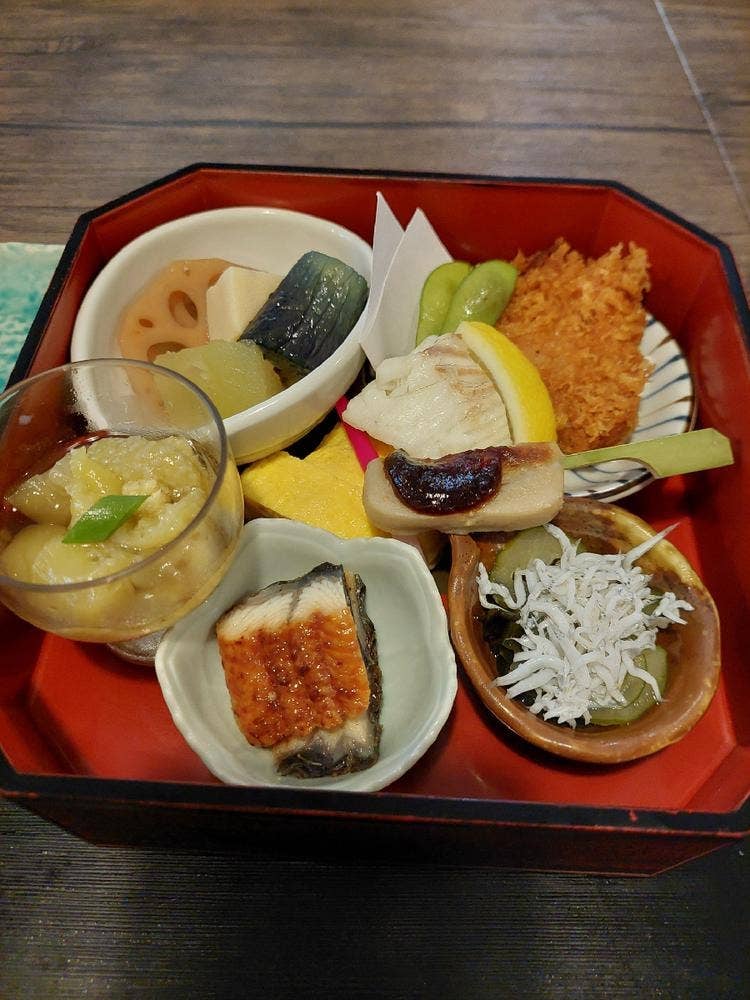 まるぶん食堂