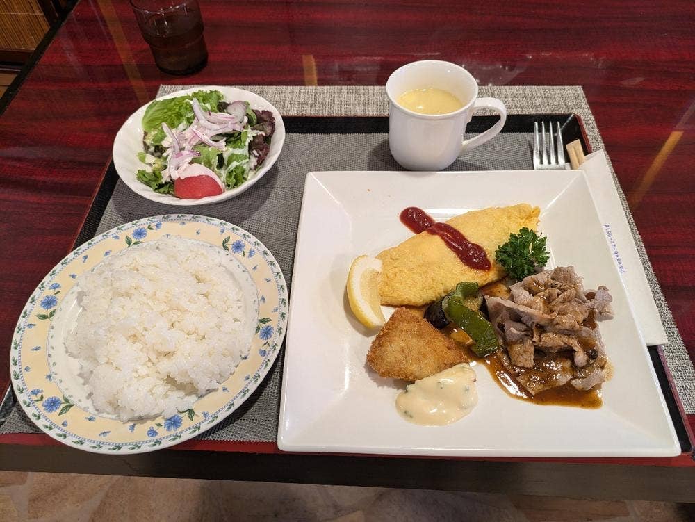 食事とお酒 ファルコン