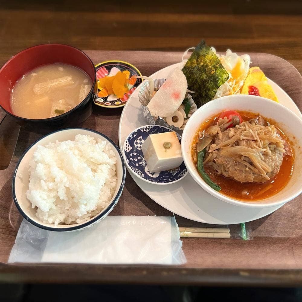 バー レッドパンダ