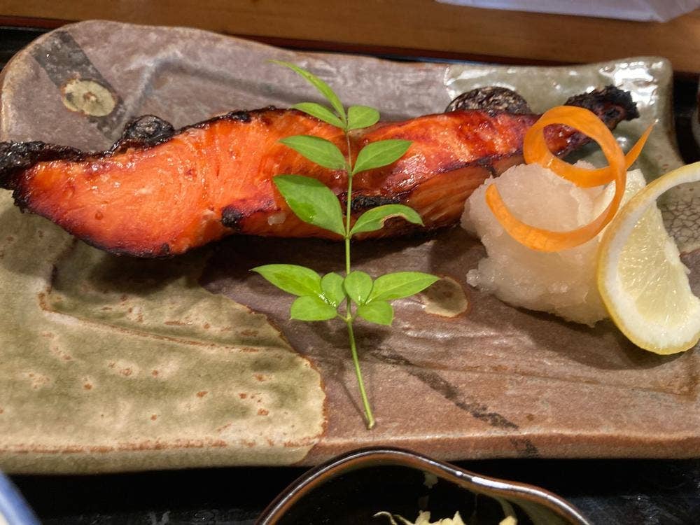 ます久